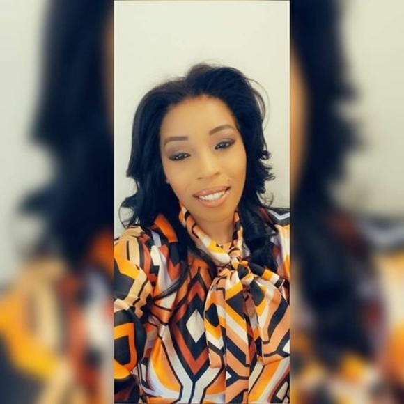 Meet your Posher, Ayma - Picture 1 of 1